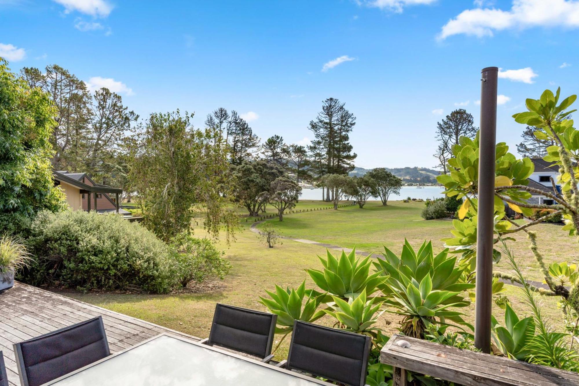 Pauanui Beach House Suntrap Exterior foto