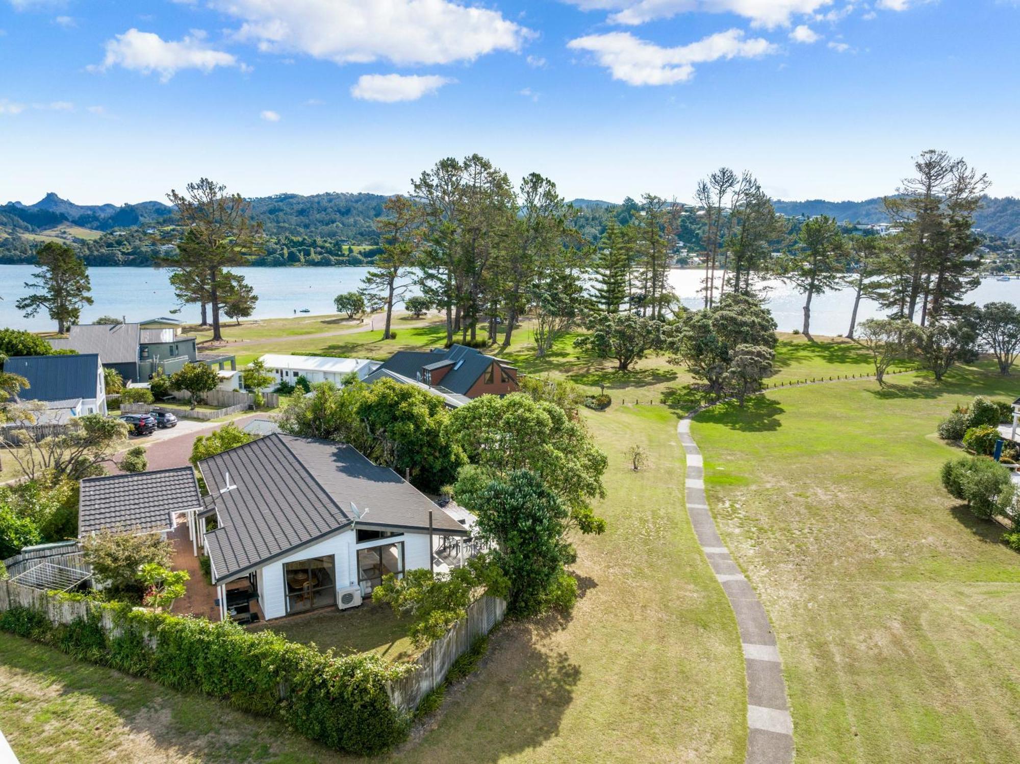 Pauanui Beach House Suntrap Exterior foto
