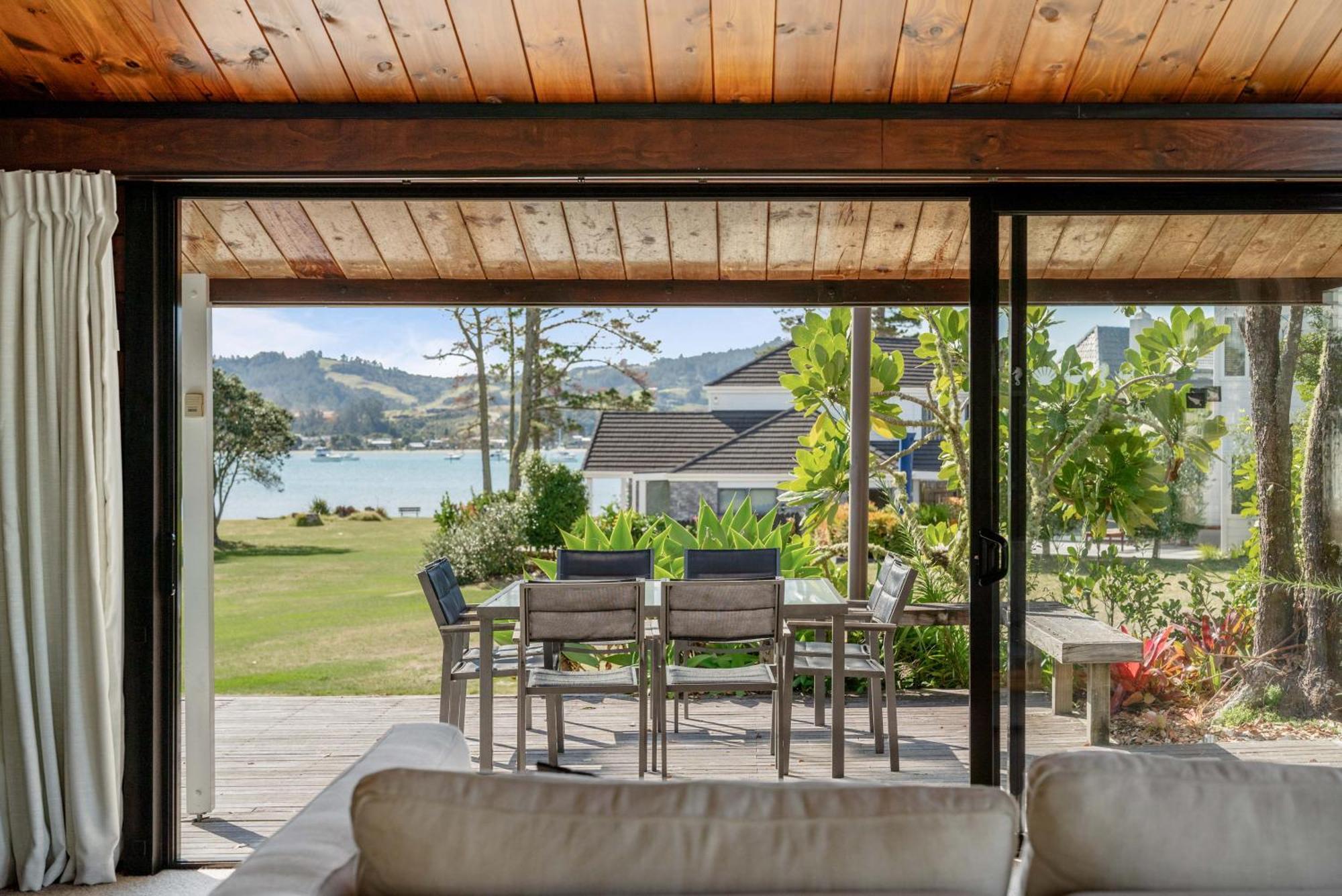 Pauanui Beach House Suntrap Exterior foto