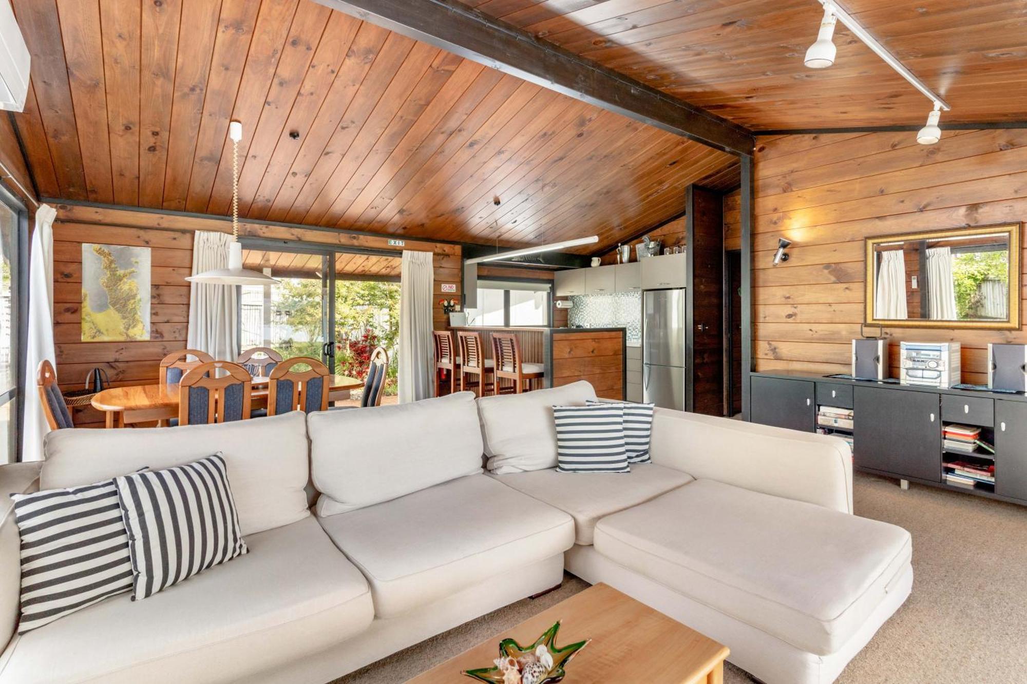 Pauanui Beach House Suntrap Exterior foto